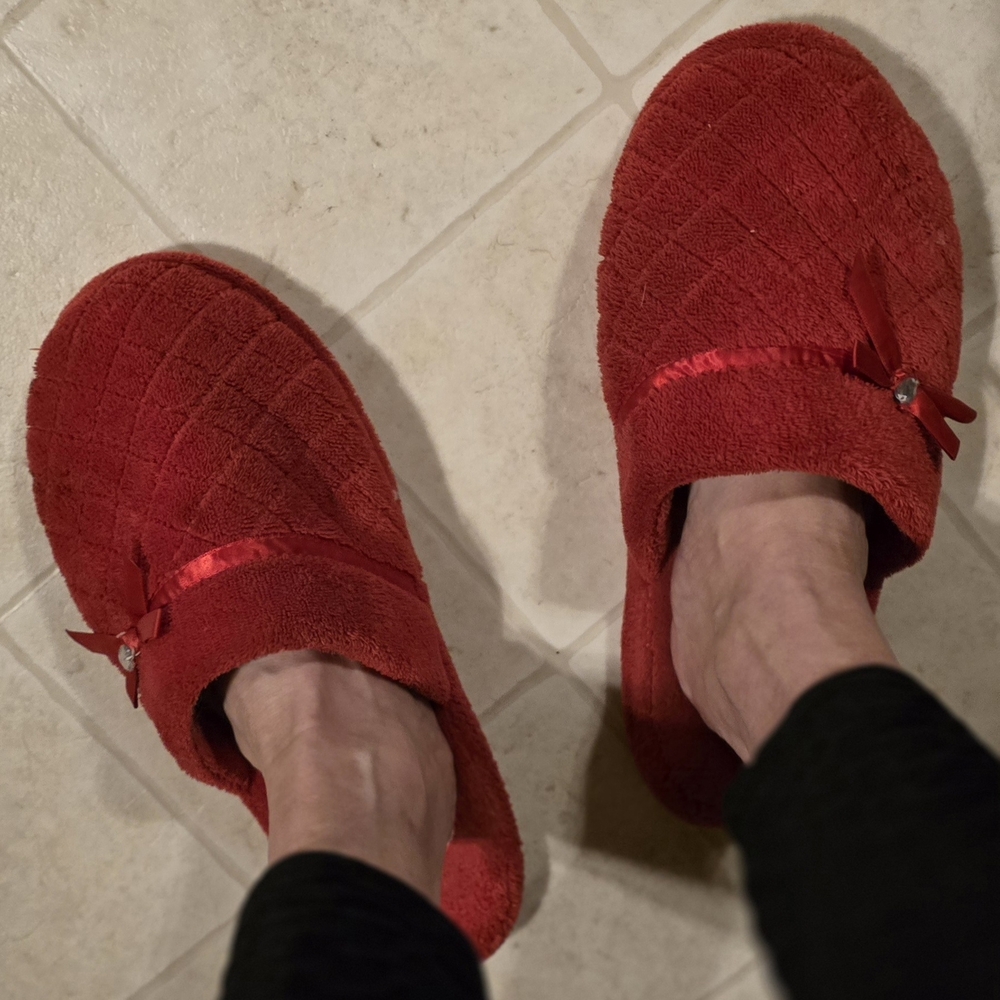 Women's Plush Red Slippers - Picture 3 of 5